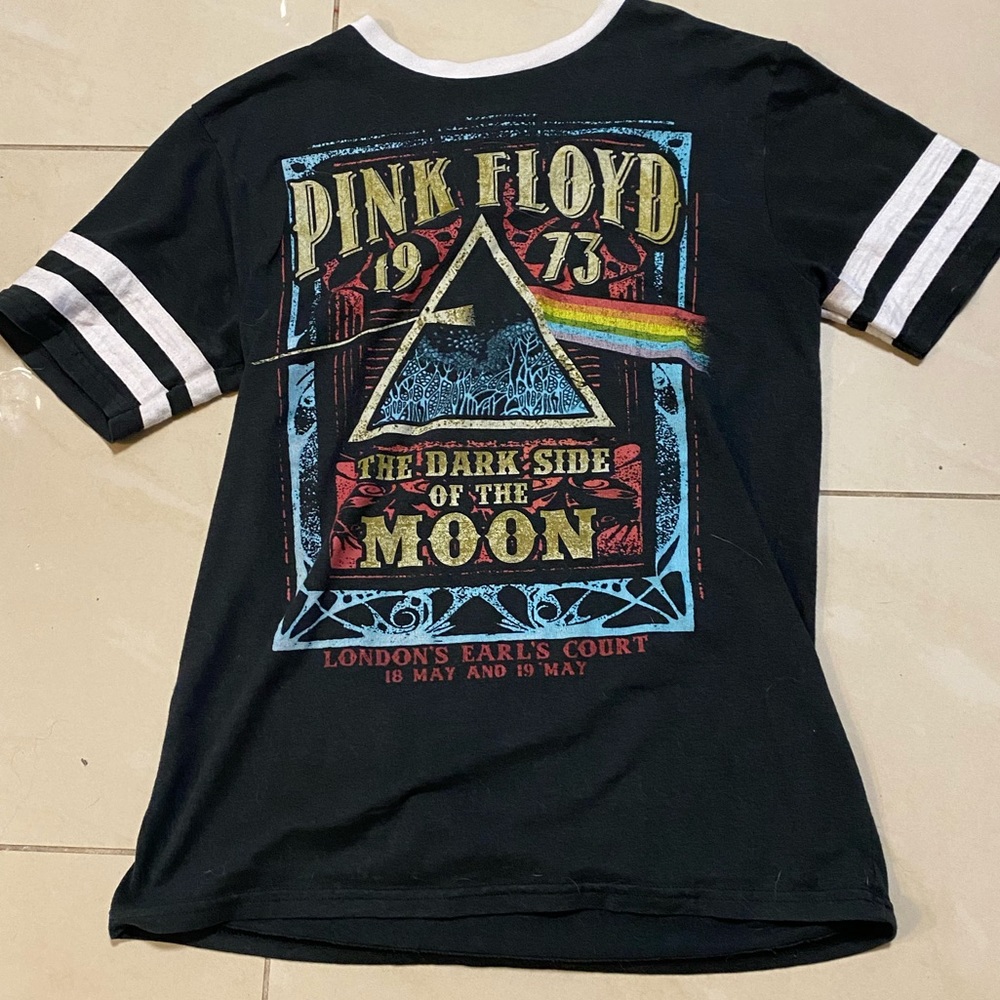 Vintage Pink Floyd ringer T. Size M. A condition.